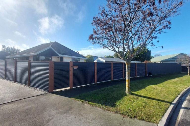 Photo of property in 2/29 Palmers Road, New Brighton, Christchurch, 8083