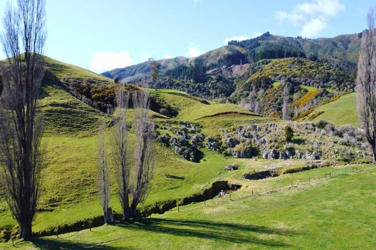 Photo of property in 706 Abel Tasman Drive, Clifton, Takaka, 7183