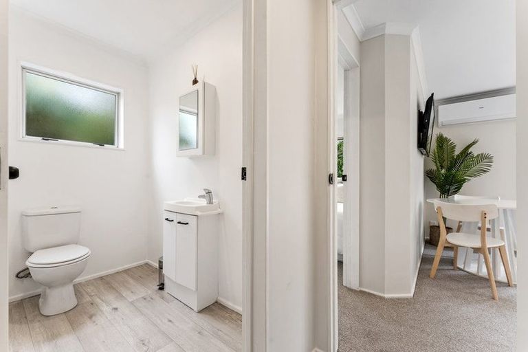 Photo of property in 2/64 Mckenzie Avenue, Arkles Bay, Whangaparaoa, 0932