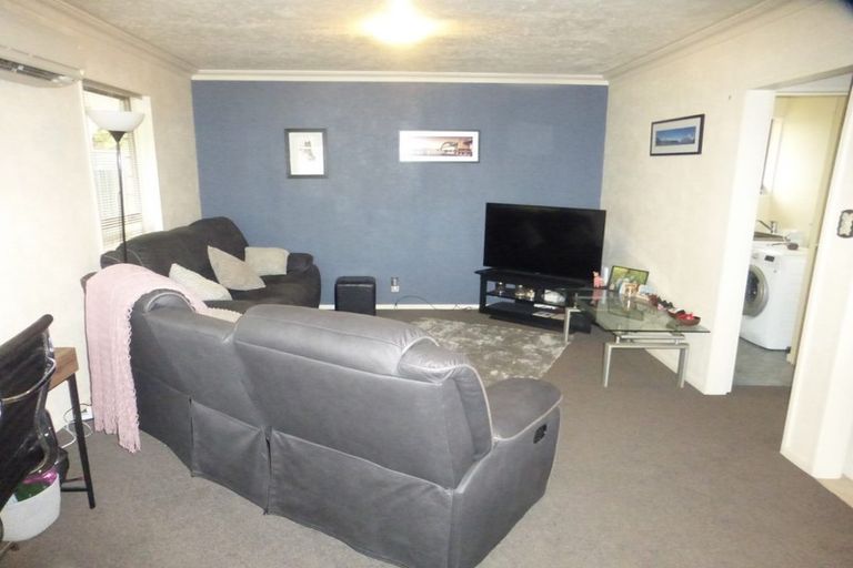 Photo of property in 2/10 Urella Place, Spreydon, Christchurch, 8024