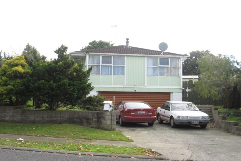 Photo of property in 5 Solo Place, Manurewa, Auckland, 2102