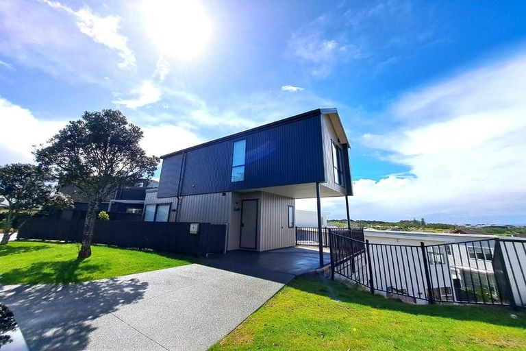 Photo of property in 6 Magma Crescent, Stonefields, Auckland, 1072