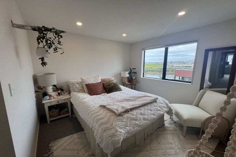 Photo of property in 7 Longshore Drive, Long Bay, Auckland, 0630