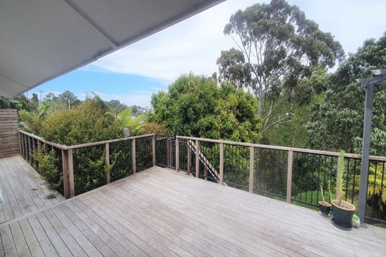 Photo of property in 8 Peter Terrace, Castor Bay, Auckland, 0620