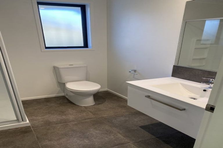 Photo of property in 8 Albatross Lane, Welcome Bay, Tauranga, 3112