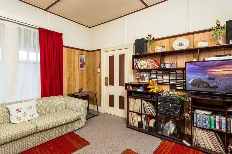 Photo of property in 144 High Street, Waimate, 7924