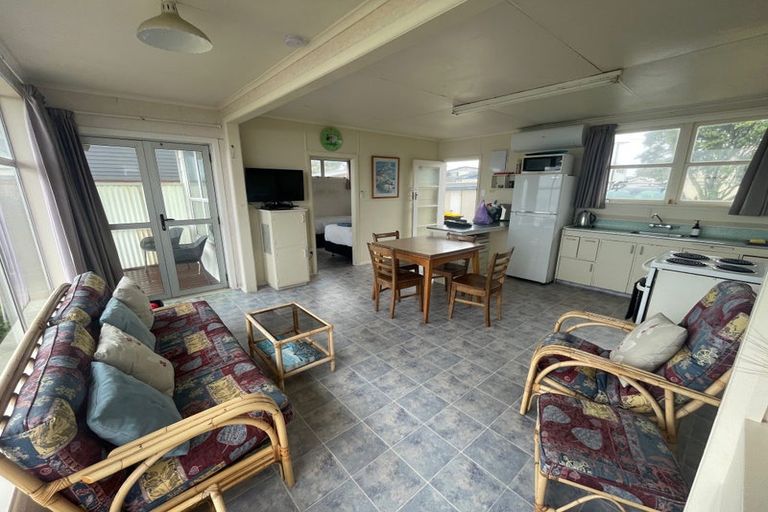 Photo of property in 91 Karewa Parade, Papamoa Beach, Papamoa, 3118