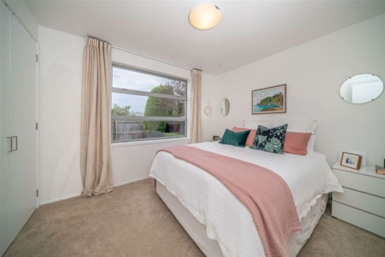 Photo of property in 23 Celia Street, Redcliffs, Christchurch, 8081
