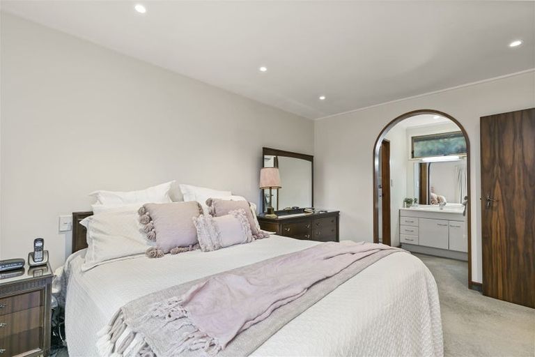 Photo of property in 22a Izard Road, Khandallah, Wellington, 6035