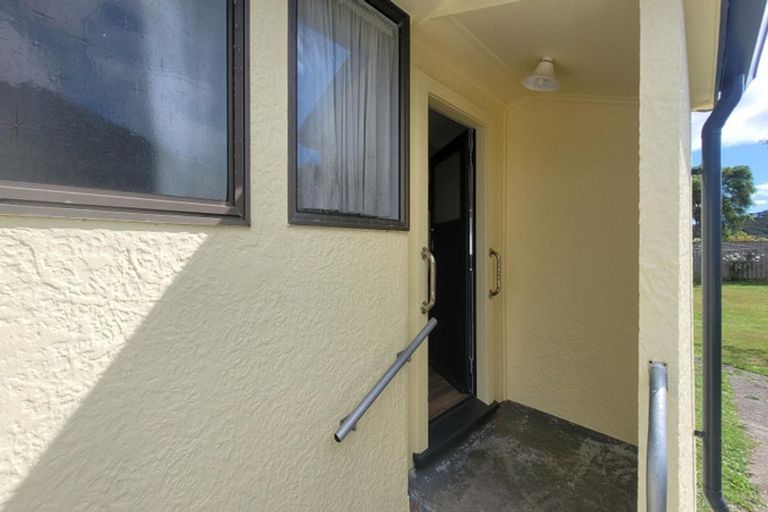 Photo of property in 65 Mckillop Street, Ranui, Porirua, 5024