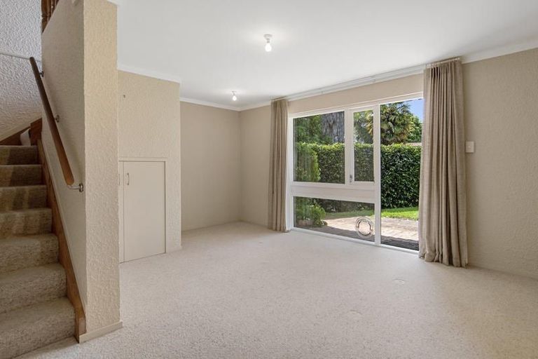 Photo of property in 10 Pamir Place, Welcome Bay, Tauranga, 3112