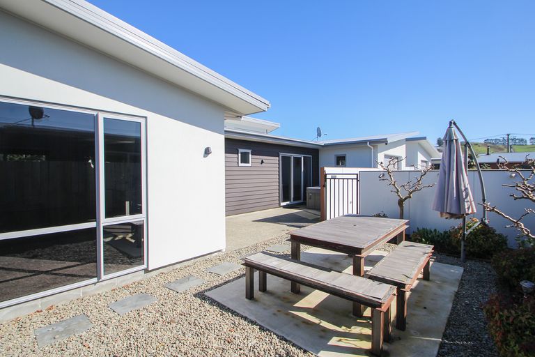 Photo of property in 73 Redcastle Road, Oamaru North, Oamaru, 9400