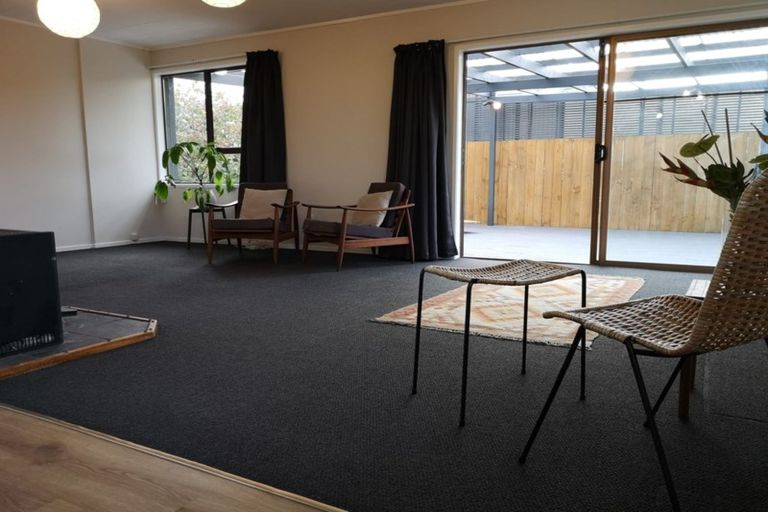 Photo of property in 8 Aquarius Avenue, Glen Eden, Auckland, 0602