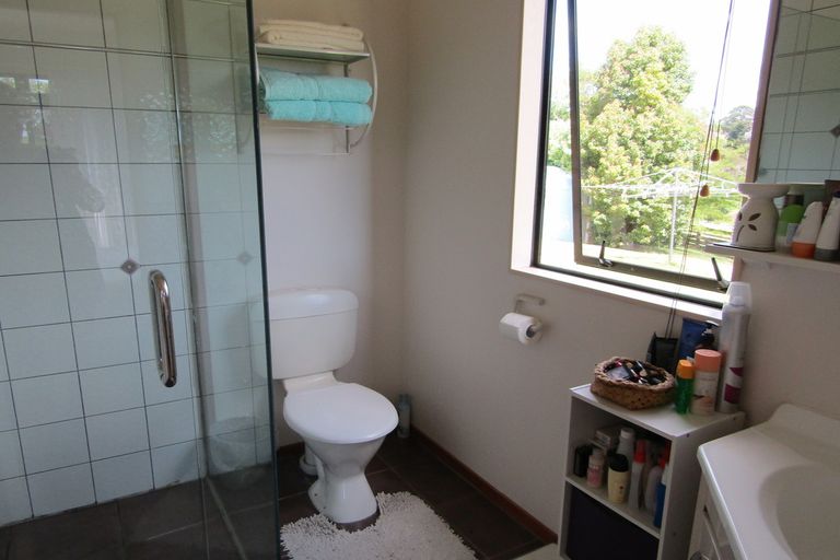 Photo of property in 7 Puketutu Drive, Haruru, 0204