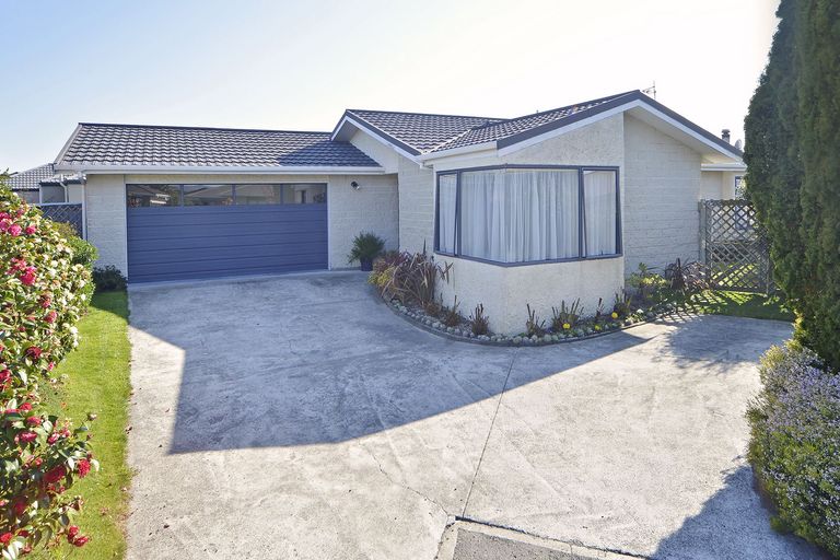 Photo of property in 5 Saint Pauls Court, Highbury, Palmerston North, 4412