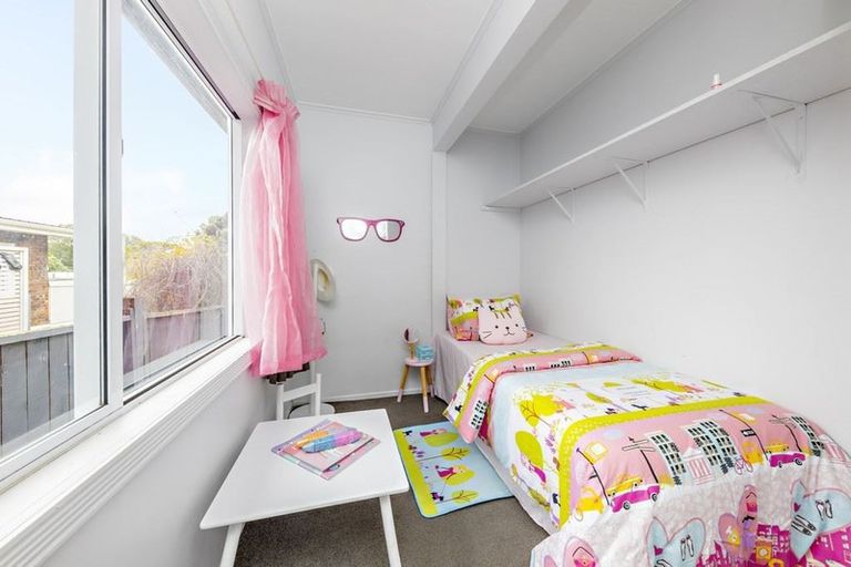 Photo of property in 18 Kayes Road, Pukekohe, 2120