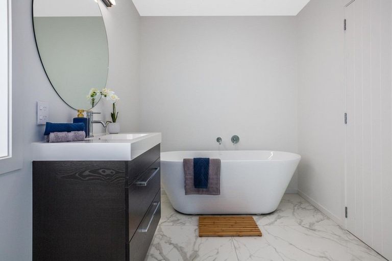 Photo of property in 3a Breakwater Way, Whitby, Porirua, 5024