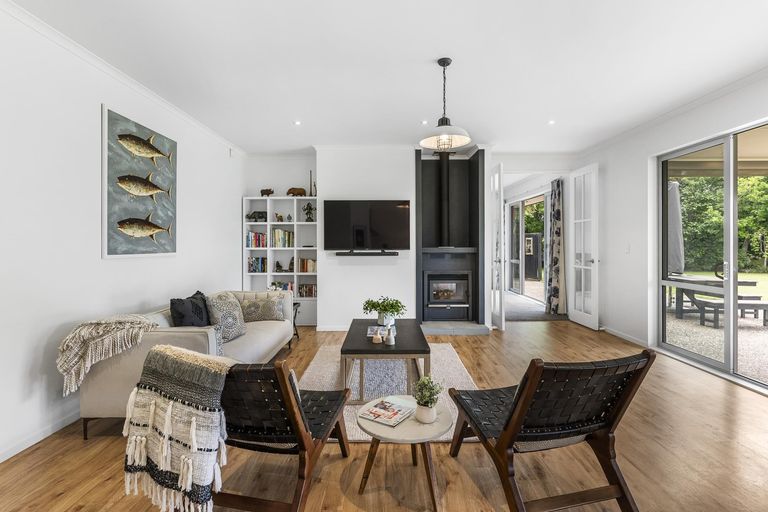 Photo of property in 300 Glenbrook Beach Road, Glenbrook, Waiuku, 2681