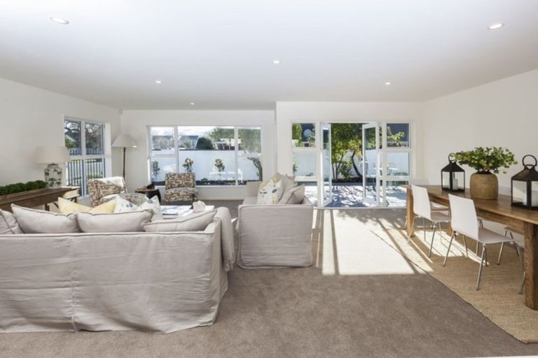 Photo of property in 90 Winchester Street, Merivale, Christchurch, 8014