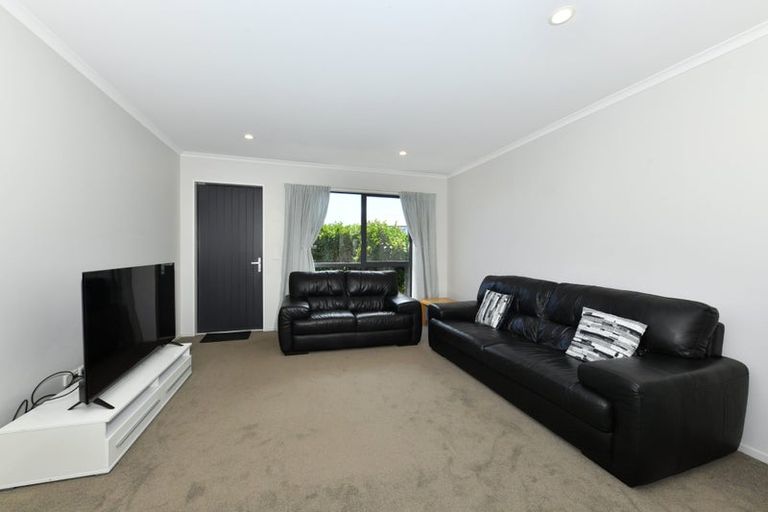 Photo of property in 17 William Dawson Crescent, Wigram, Christchurch, 8025