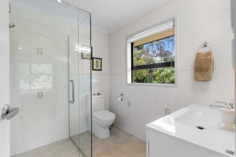 Photo of property in 65 Pahi Road, Paparoa, 0571