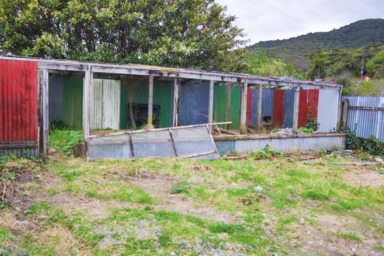 Photo of property in 11 Thompson Street, Greymouth, 7805