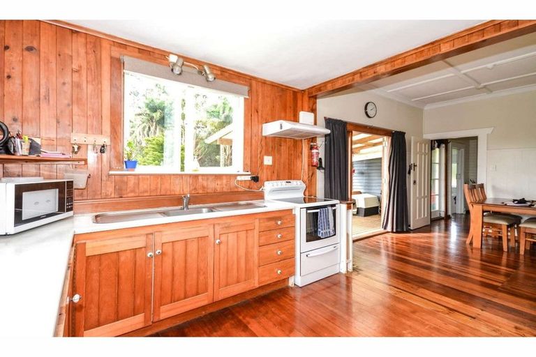 Photo of property in 335 Takou Bay Road, Kaeo, Kerikeri, 0295