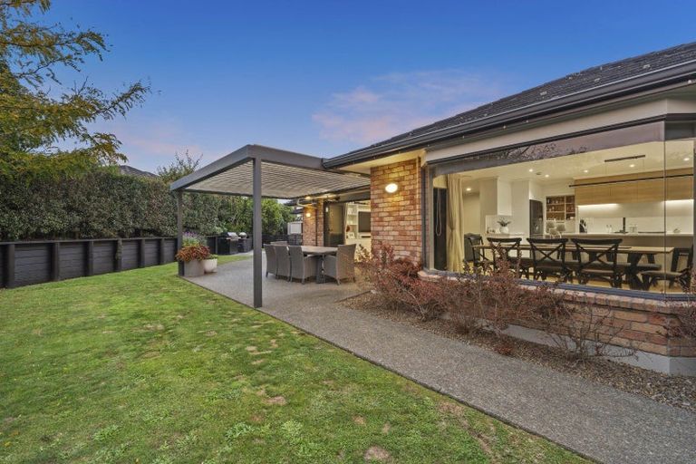 Photo of property in 9 Ellivani Rise, Pukekohe, 2120