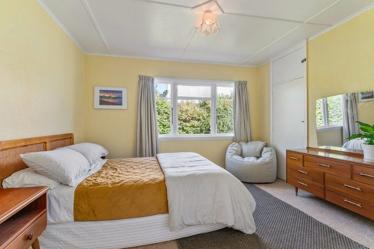 Photo of property in 70 Park Road, Carterton, 5713