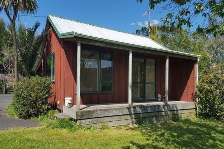 Photo of property in 145 Ararimu Valley Road, Helensville, Waimauku, 0882