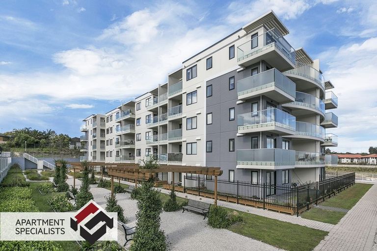 Photo of property in Apollo Apartments, 201/46 Rosedale Road, Rosedale, Auckland, 0632