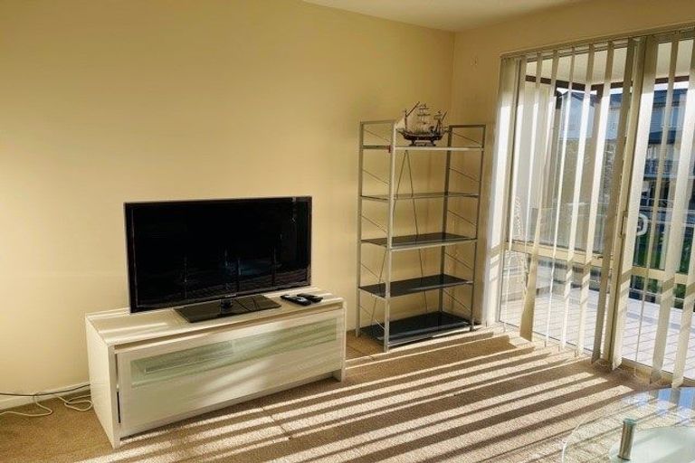 Photo of property in 3/25 Opito Way, East Tamaki, Auckland, 2013