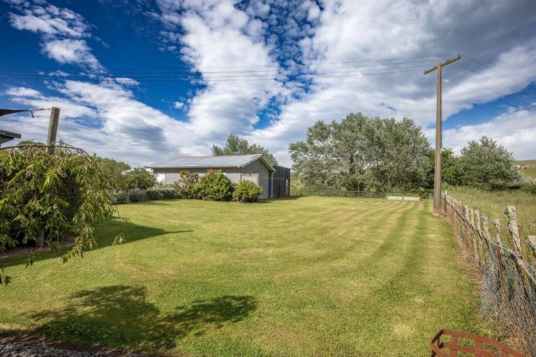 Photo of property in 978 Pourerere Road, Omakere, Waipawa, 4271