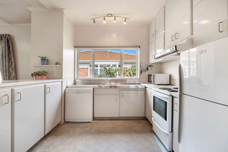 Photo of property in 24 Greta Street, South Hill, Oamaru, 9400