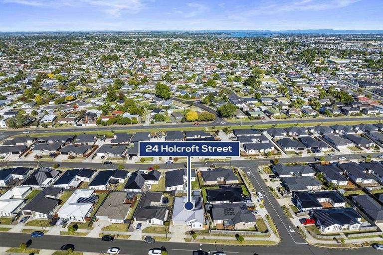 Photo of property in 24 Holcroft Street, Papakura, 2110