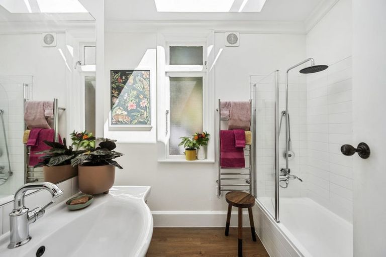 Photo of property in 8 Harland Street, Brooklyn, Wellington, 6021