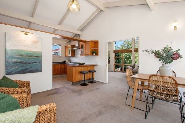 Photo of property in 22 Sarabande Avenue, Redwood, Christchurch, 8051