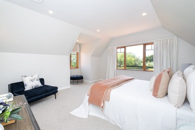 Photo of property in 140 Kopanga Road, Havelock North, 4130