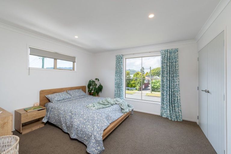 Photo of property in 1 Stephen Street, Trentham, Upper Hutt, 5018