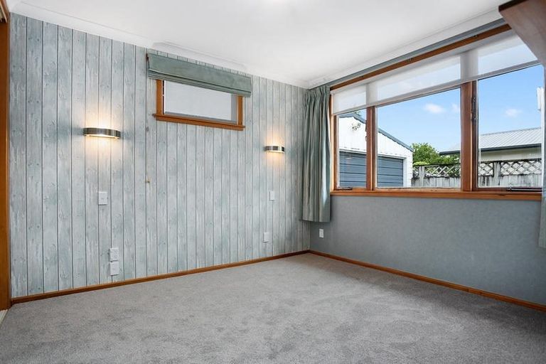 Photo of property in 307 Shakespeare Street, Leamington, Cambridge, 3432