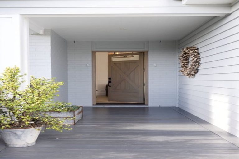 Photo of property in 18 Montia Close, Papamoa Beach, Papamoa, 3118