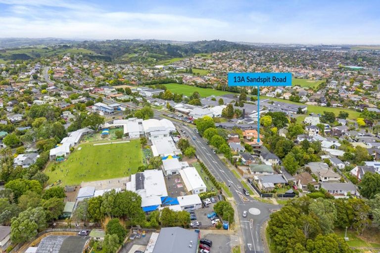 Photo of property in 2/13a Sandspit Road, Cockle Bay, Auckland, 2014