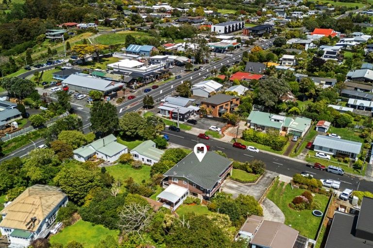 Photo of property in 59 Dixon Street, Oakura, 4314