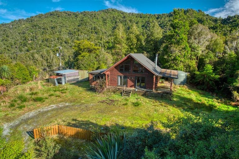 Photo of property in 260 Omoto Valley Road, Kaiata, Greymouth, 7805
