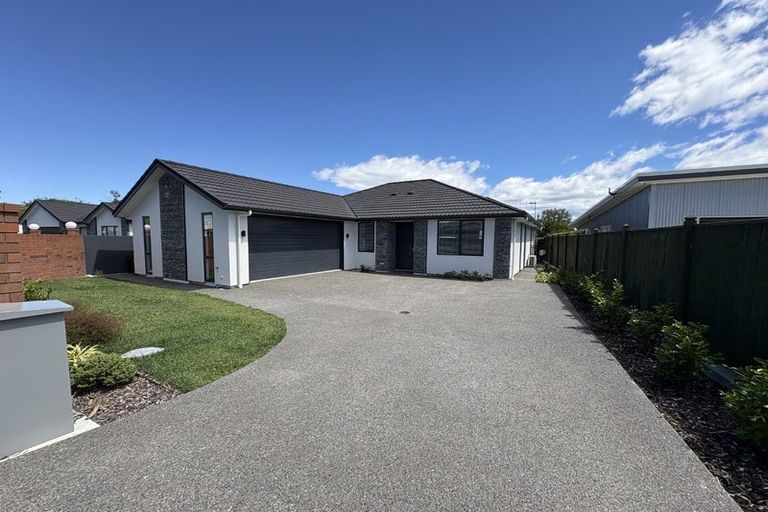 Photo of property in 117 Brookvale Road, Havelock North, 4130