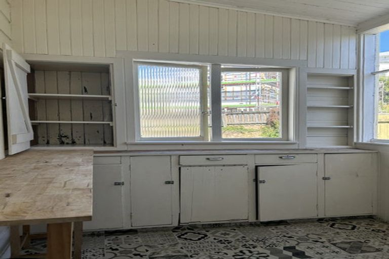 Photo of property in 4 Myrtle Crescent, Mount Cook, Wellington, 6021