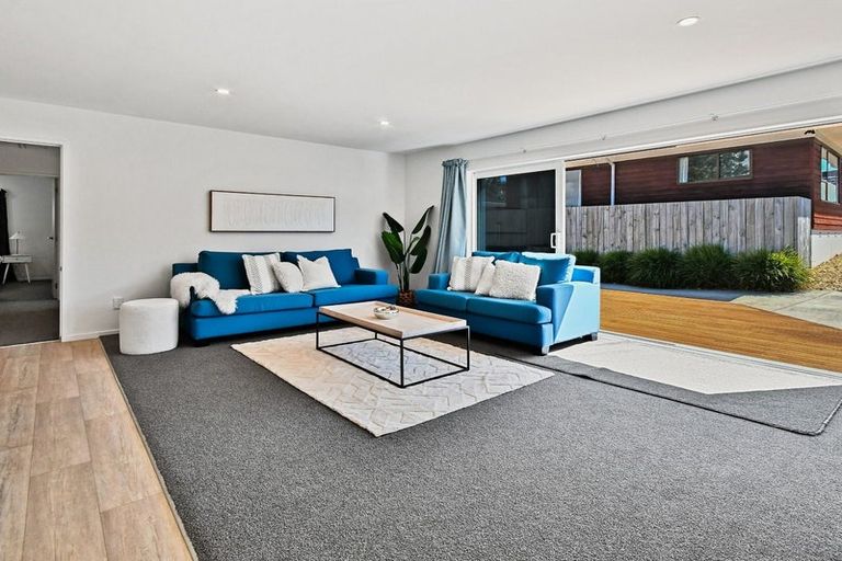 Photo of property in 23a Lane Road, Weymouth, Auckland, 2103