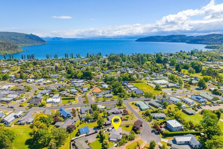 Photo of property in 10 Yasmin Lane, Kinloch, Taupo, 3377