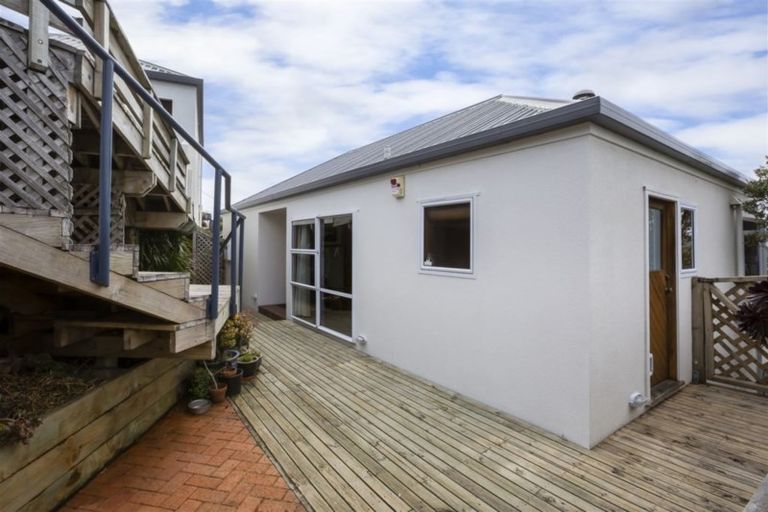 Photo of property in 37 Kahu Road, Paremata, Porirua, 5024