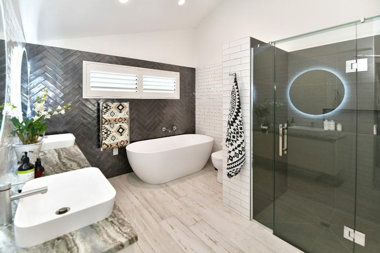 Photo of property in 86 Vipond Road, Stanmore Bay, Whangaparaoa, 0932